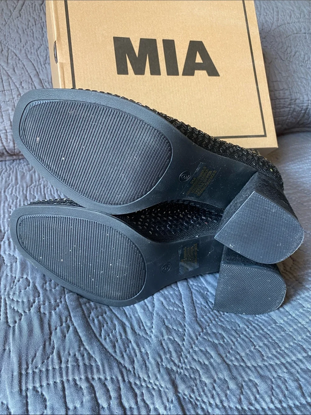 MIA breathable open